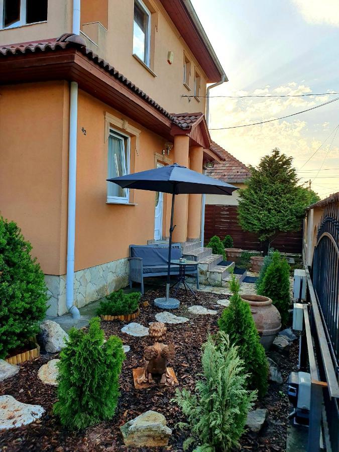 Airport Luxury Apartman 42 Vecsés Extérieur photo